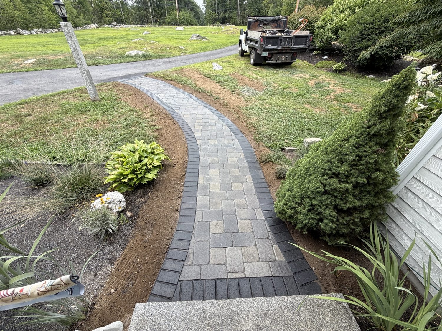 Curved paver walkway